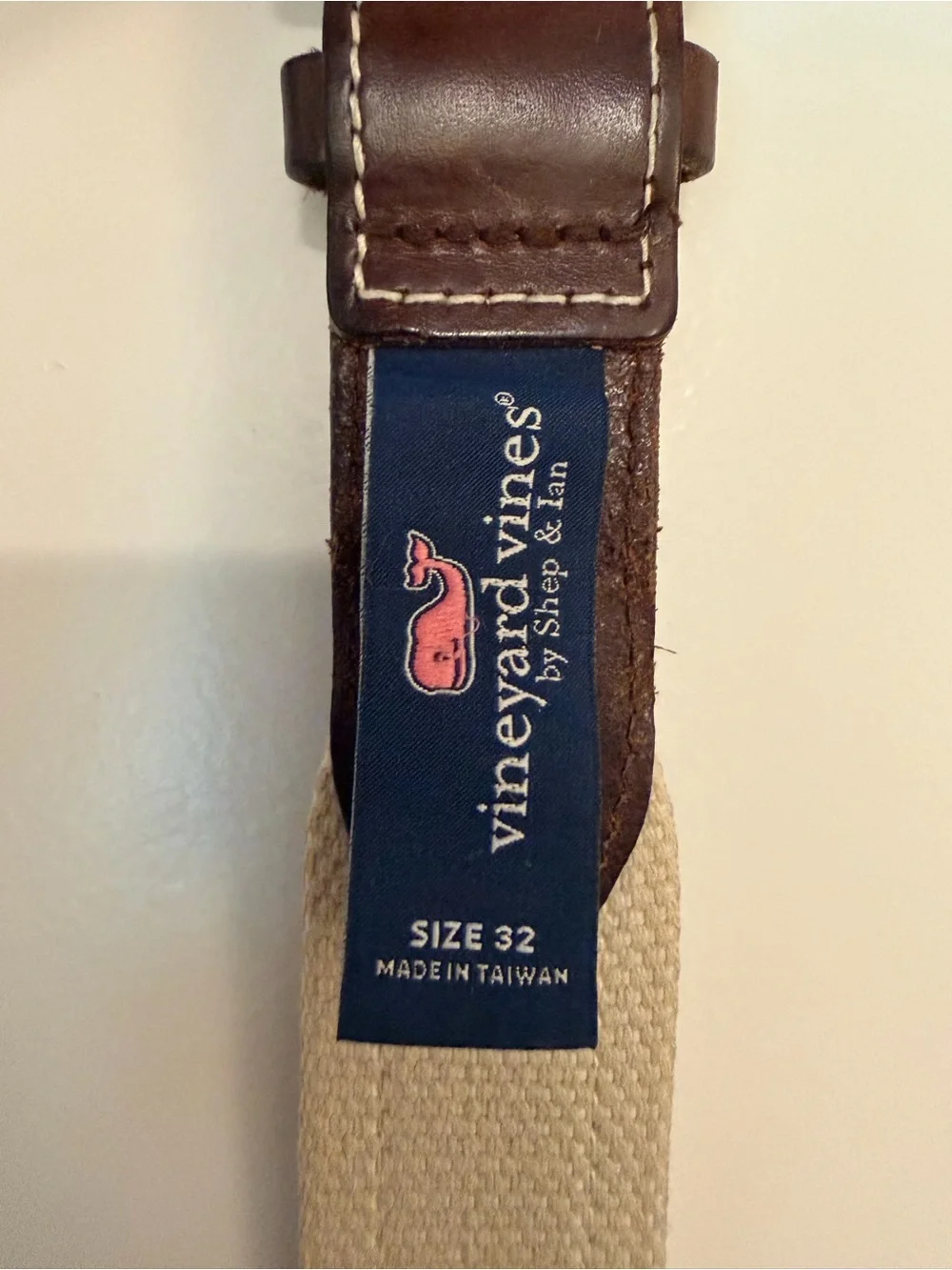 Vineyard Vines Blue Floral Fabric Strap with Brown Leather Ends